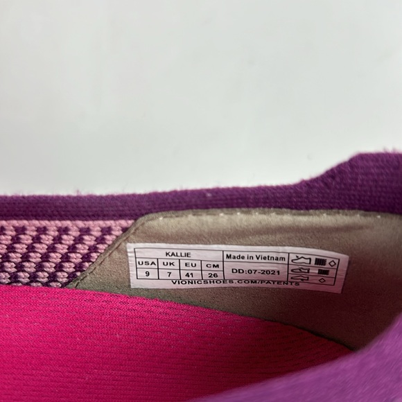 Like new Vionic "Kallie" Lightweight Comfort Shoe Slide Loafer Sport 9 - Picture 7 of 7